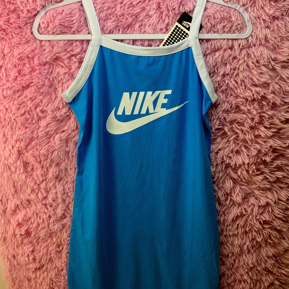 Nike body dress